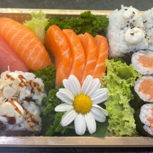 small sushi set